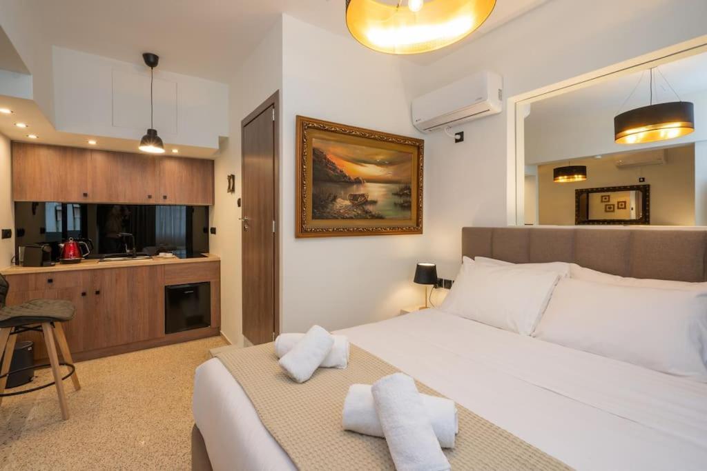 Dema Luxury Suites - Perikleous E6 Atenas Exterior foto