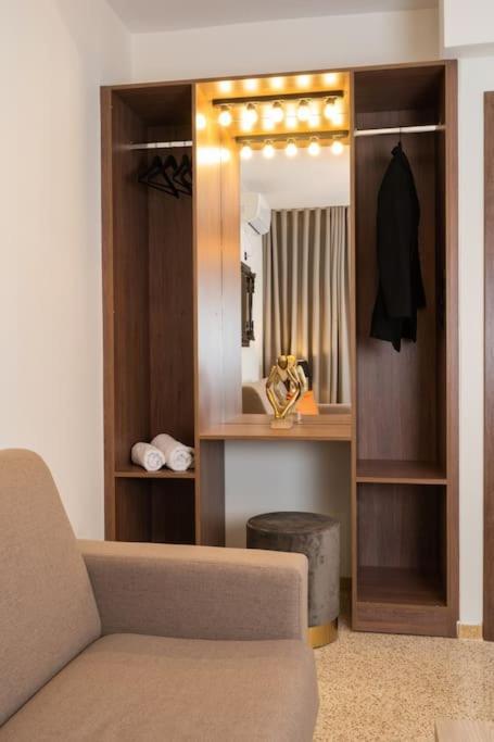 Dema Luxury Suites - Perikleous E6 Atenas Exterior foto