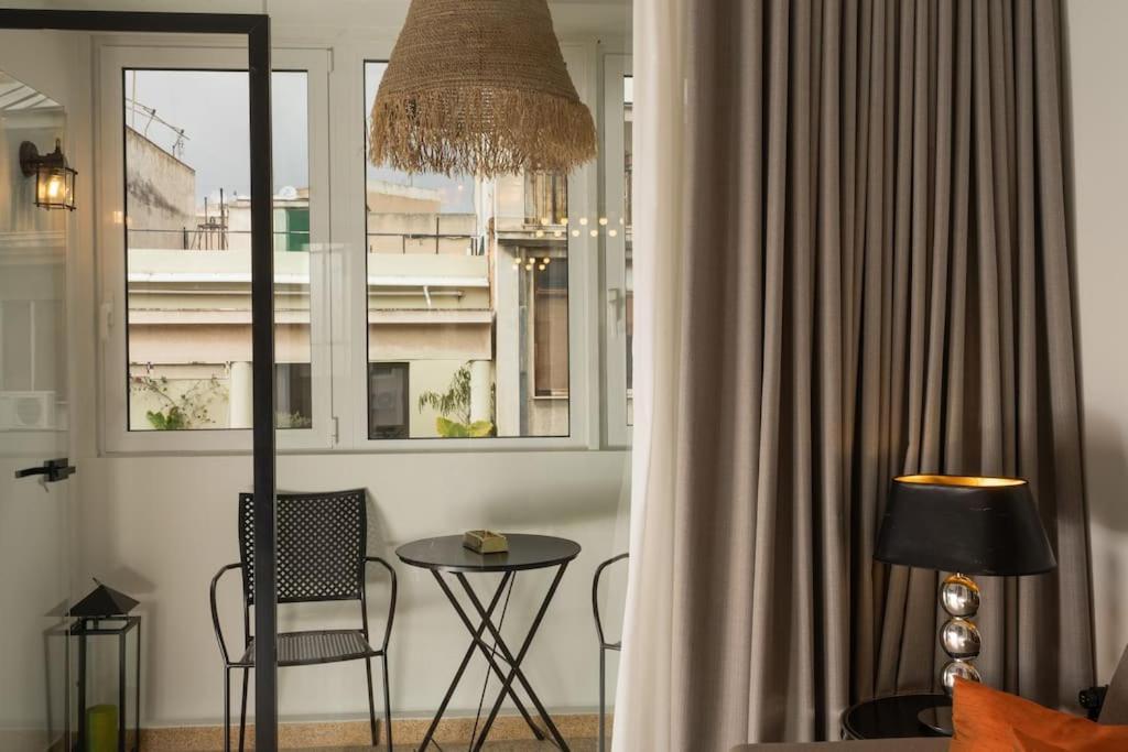 Dema Luxury Suites - Perikleous E6 Atenas Exterior foto