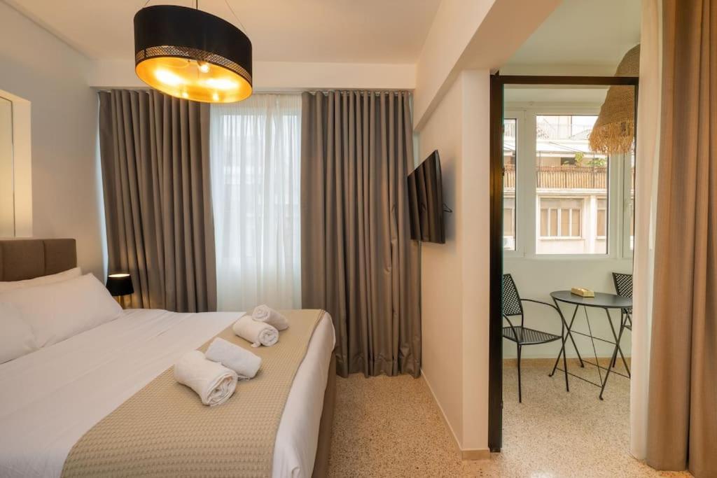 Dema Luxury Suites - Perikleous E6 Atenas Exterior foto